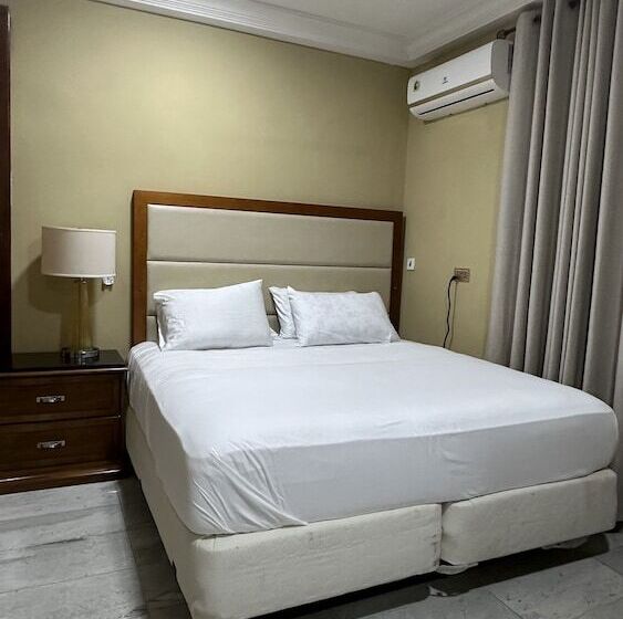 پانسیون Achie Suites