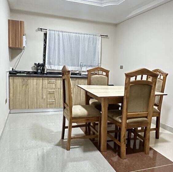 پانسیون Achie Suites