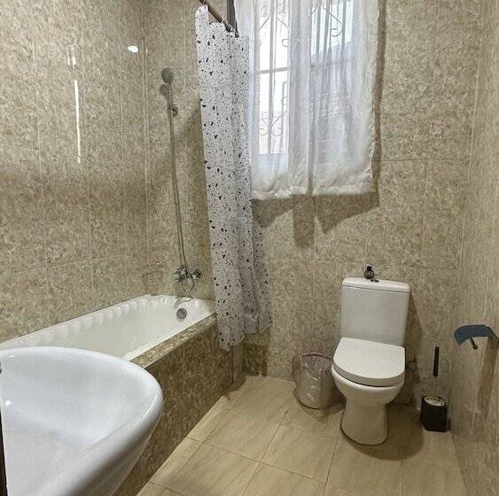 پانسیون Achie Suites