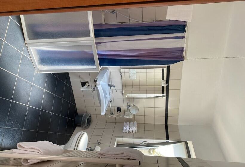 Пансион Room In Guest Room   Alba Village Hotel Room Twin Beds