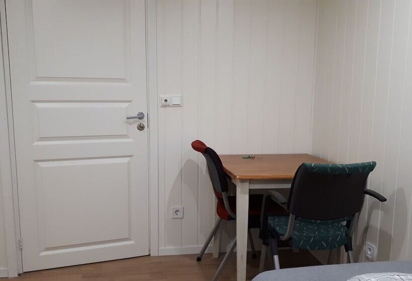 بنسيون Arctic Rooms Hage