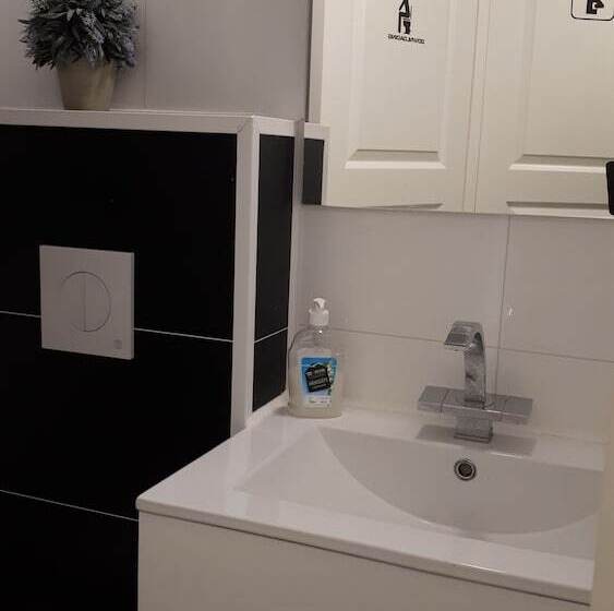 بنسيون Arctic Rooms Hage