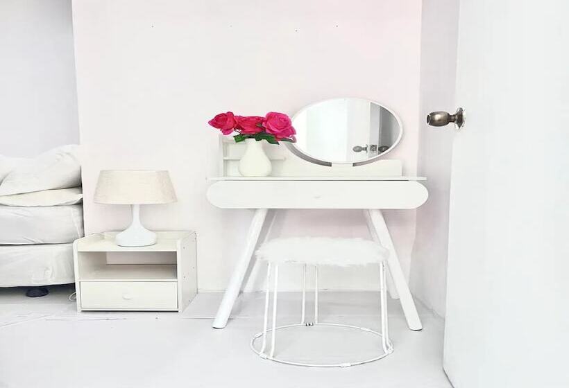 پانسیون Blanche Hotel By Oyo