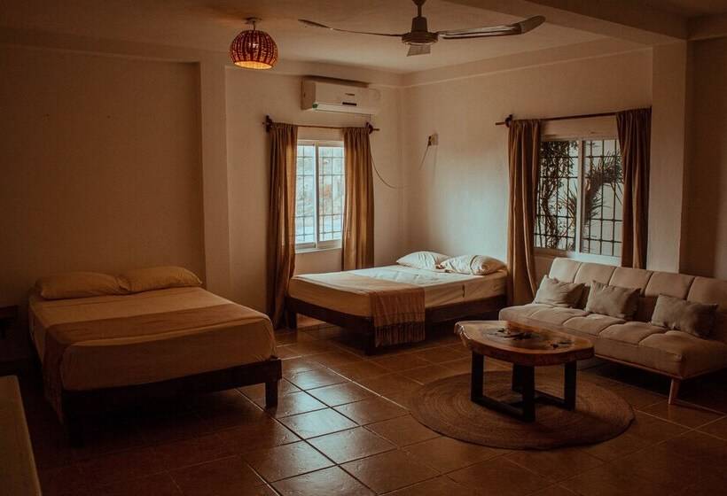 بنسيون Casa Mirador