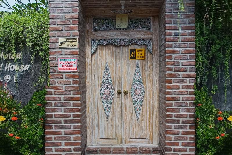 פנסיון D Meten Guest House Canggu