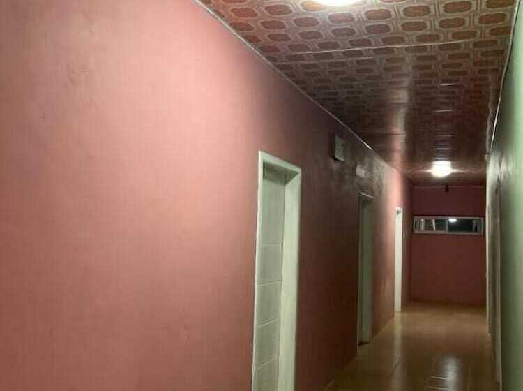 پانسیون Da Highest Lounge Bar & Restaurant