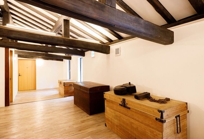 ペンション Denpaku Komatsu