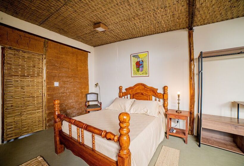 פנסיון Ferraria Guest House