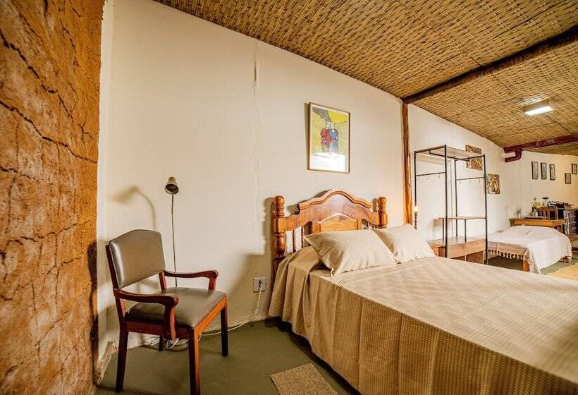 פנסיון Ferraria Guest House