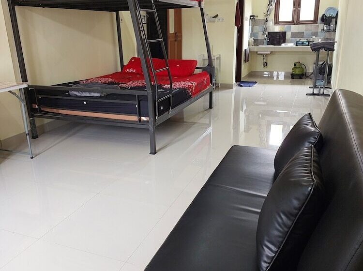 Пансион Rirera Guest House Bogor