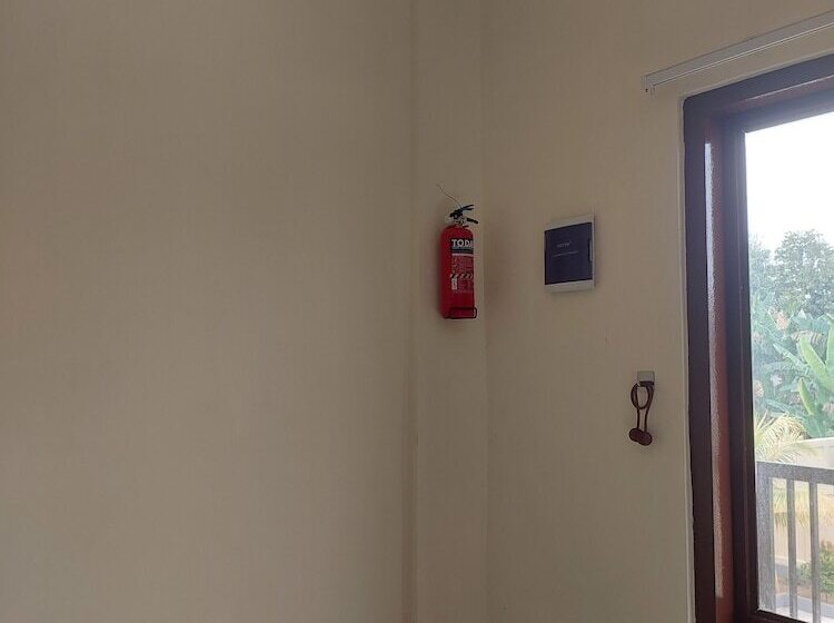 Пансион Rirera Guest House Bogor