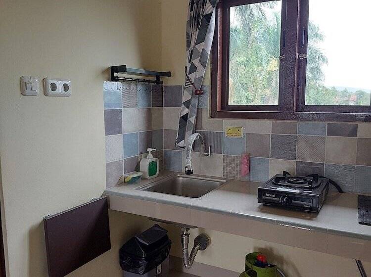 Пансион Rirera Guest House Bogor