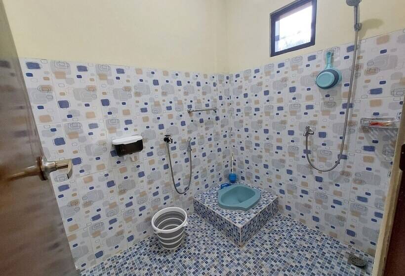 Пансион Rirera Guest House Bogor