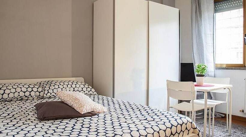 ペンション Kamchu Apartments Room With Bathroom Ensuite Anagnina Tor Vergata