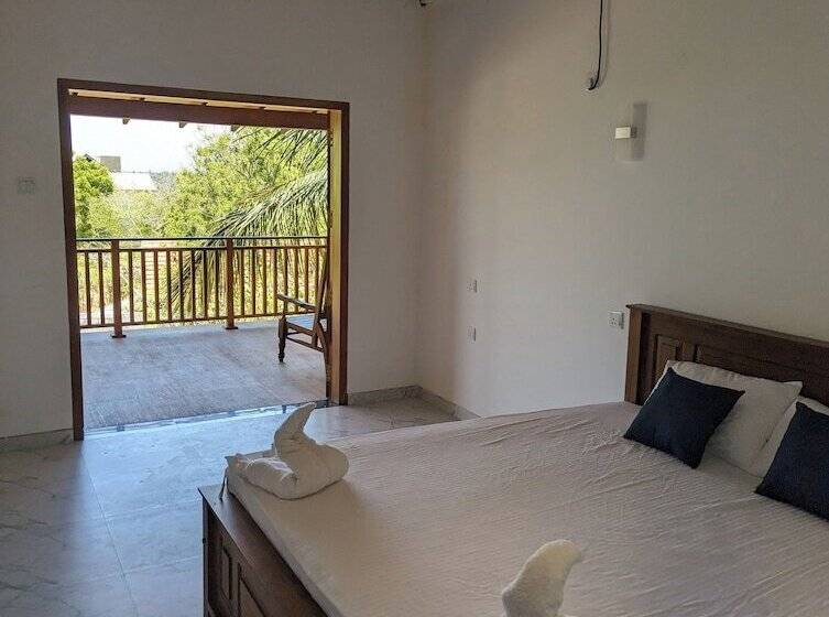 Пансион Kirinda Heaven