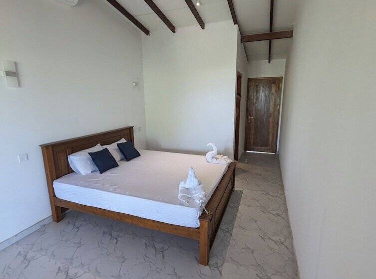 Пансион Kirinda Heaven