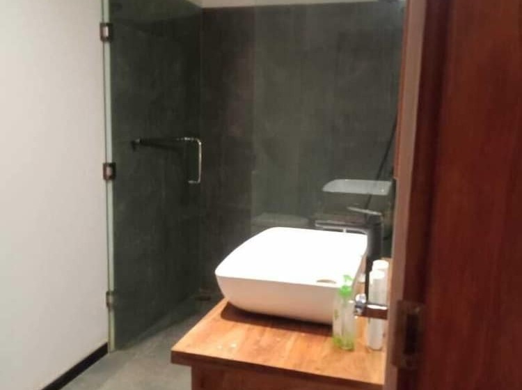 Пансион Kirinda Heaven