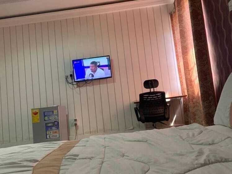 بنسيون Maxjen Haven Guest House