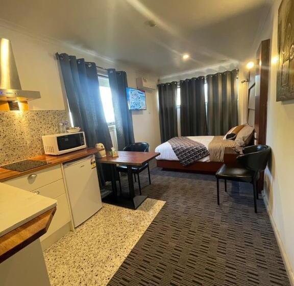 ペンション Oakleigh House