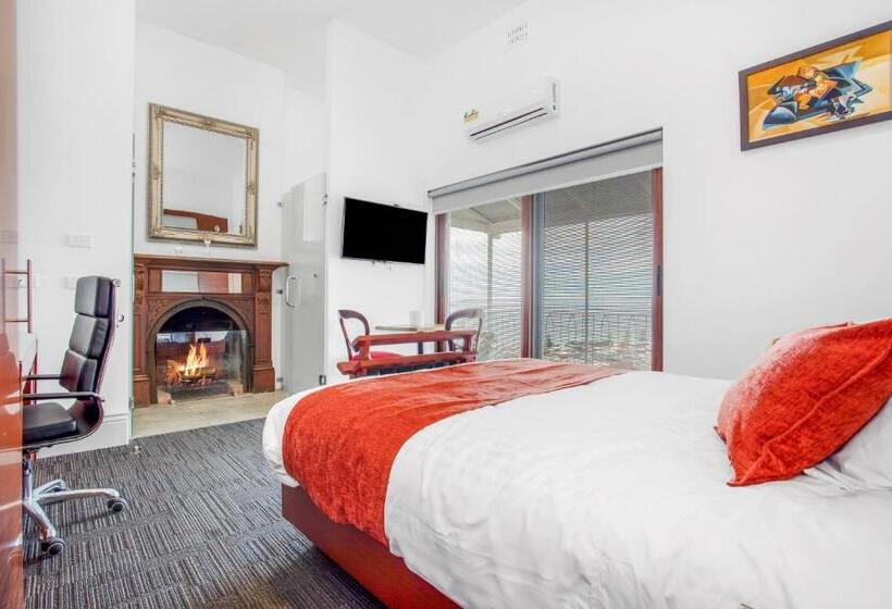 ペンション Oakleigh House