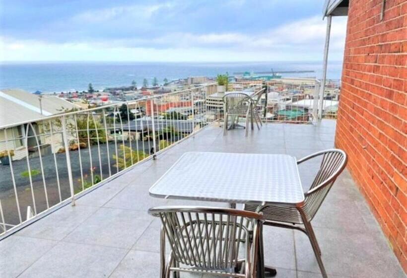 ペンション Oakleigh House