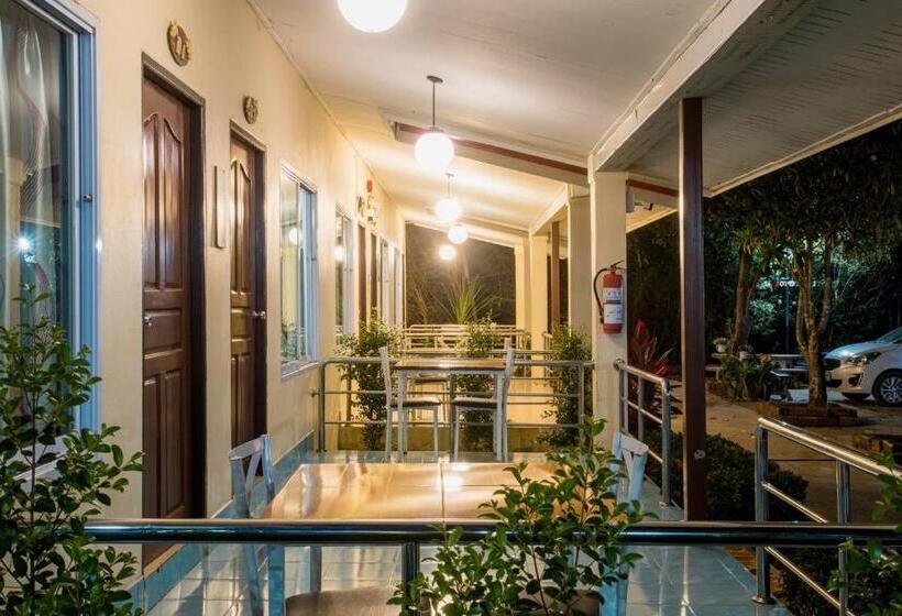 펜션 Pennaung Resort