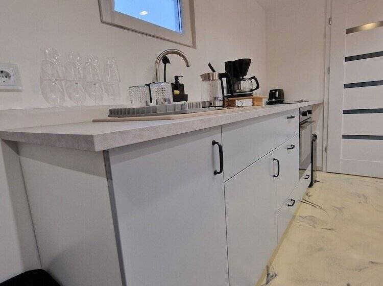 پانسیون R&j Guesthouse