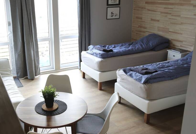 پانسیون áshamrar