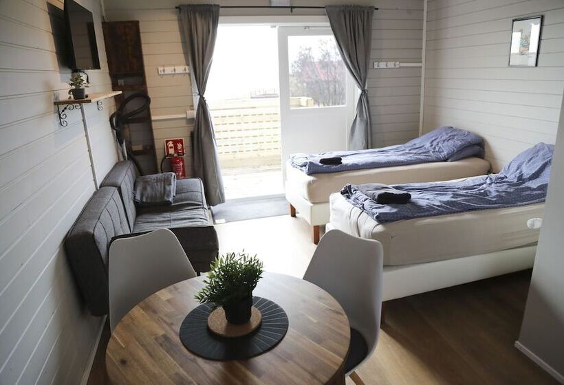 پانسیون áshamrar