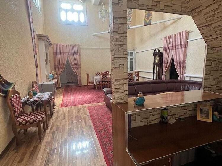 ペンション Shodlik Guest House