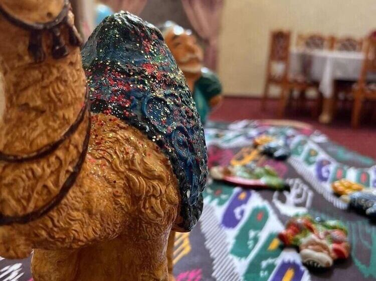 ペンション Shodlik Guest House