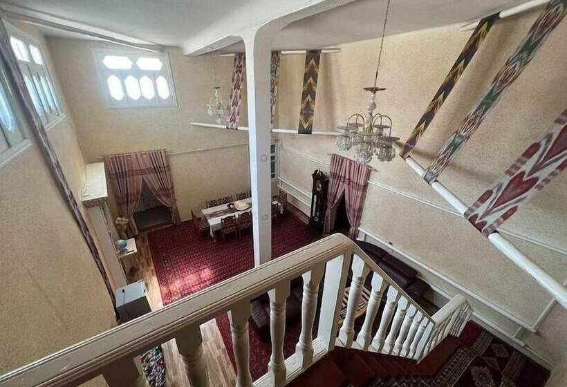 ペンション Shodlik Guest House