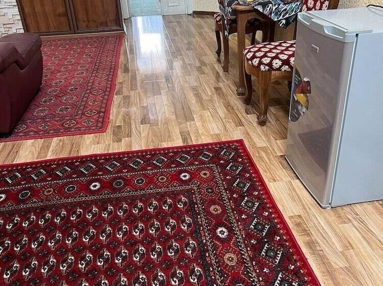 ペンション Shodlik Guest House