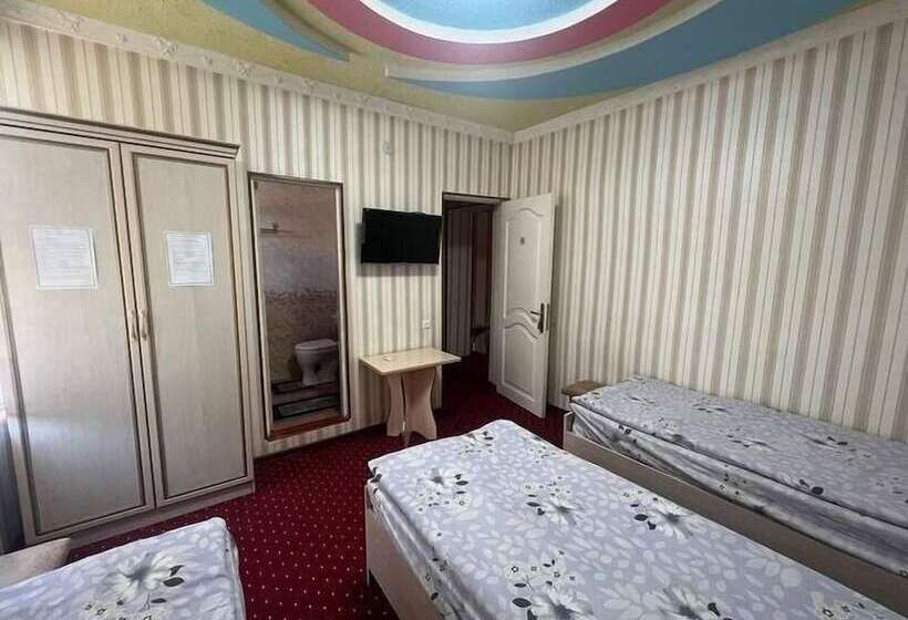 ペンション Shodlik Guest House