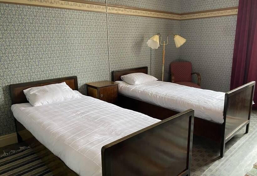 ペンション Strandgarden Hoverberg