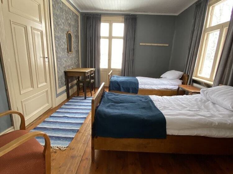 ペンション Strandgarden Hoverberg