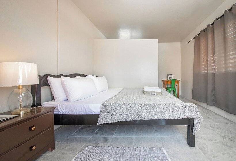 بنسيون The Majestic Guest House