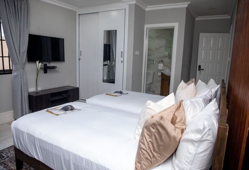 פנסיון The Mayflower Inn