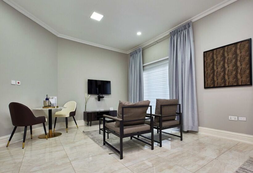 بنسيون The Mayflower Inn