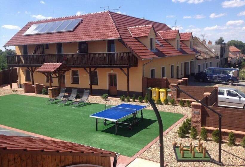 פנסיון U Jeraba