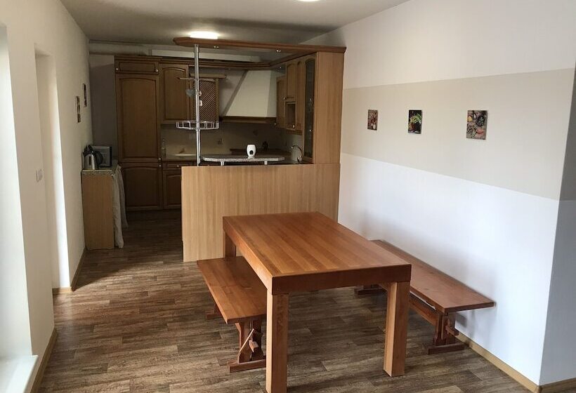 פנסיון U Jeraba