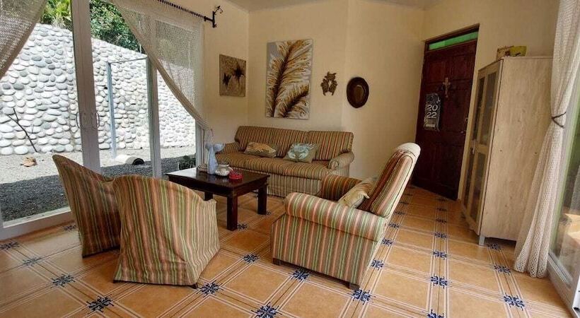 پانسیون Yethan House