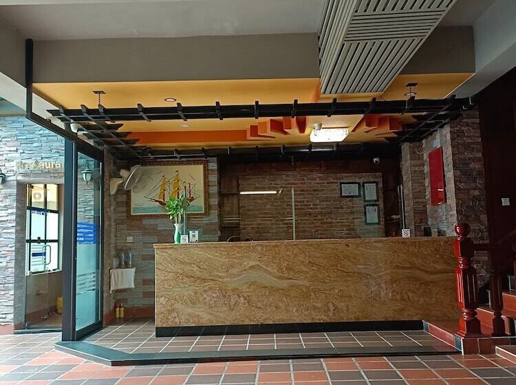 بنسيون Zoha Residency