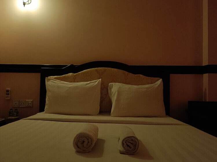 بنسيون Zoha Residency