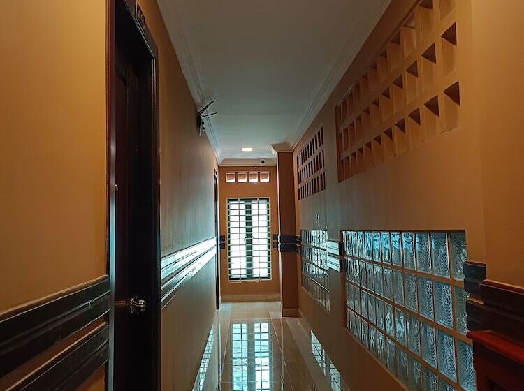 بنسيون Zoha Residency