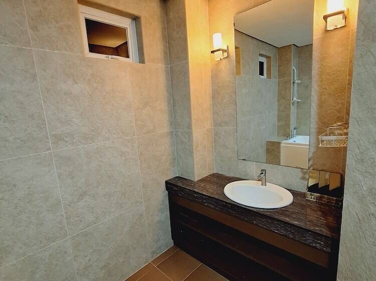 استراحتگاه Alunsina Hotel And Spa