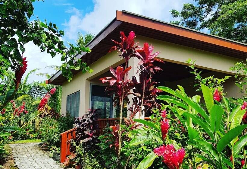 استراحتگاه Sacred Garden Fiji