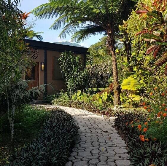 استراحتگاه Sacred Garden Fiji