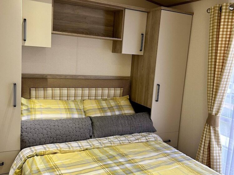 Resort Static 4 Berth Hoburne Devon Bay Paignton