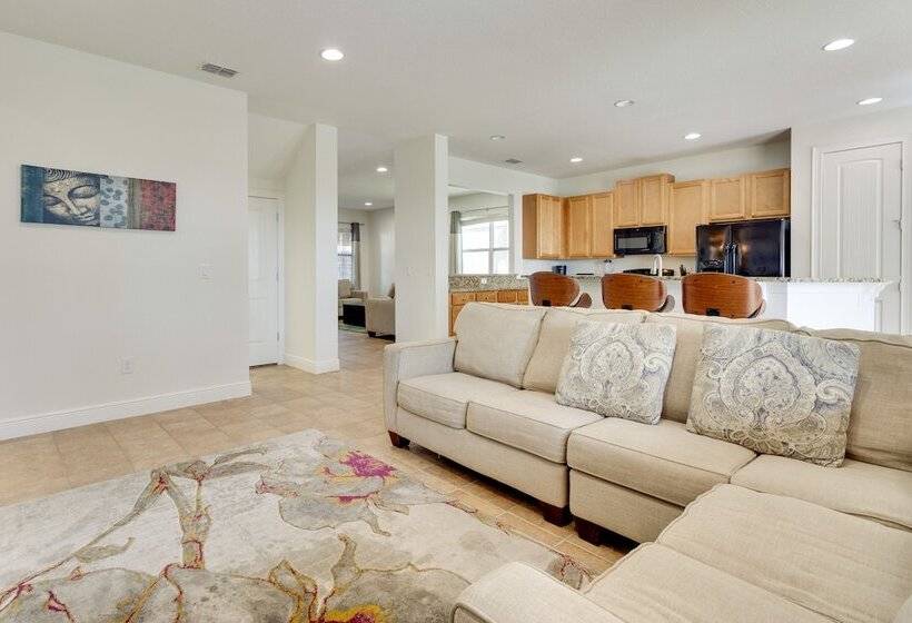 Spacious Kissimmee Vacation Home W/ Private Pool!